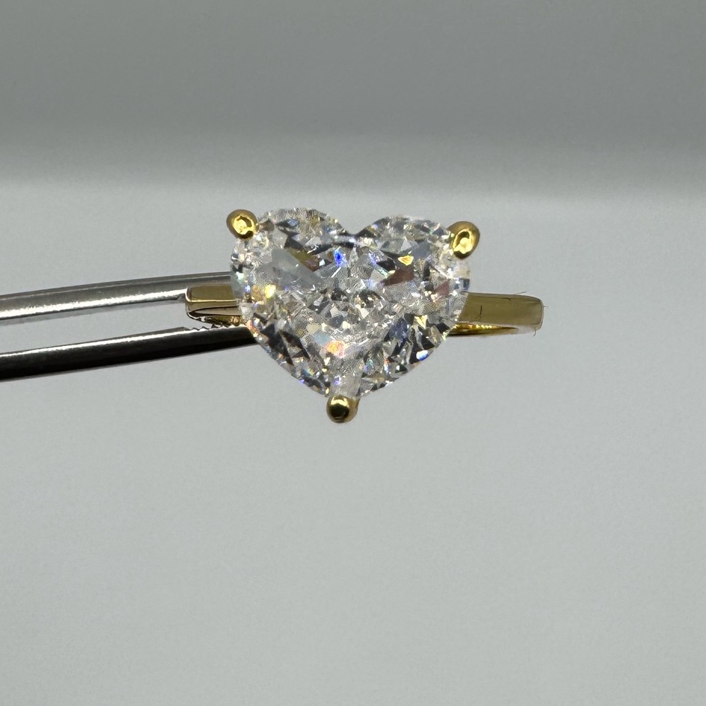 14k 2ct Heart Ring - Picture 12 of 12